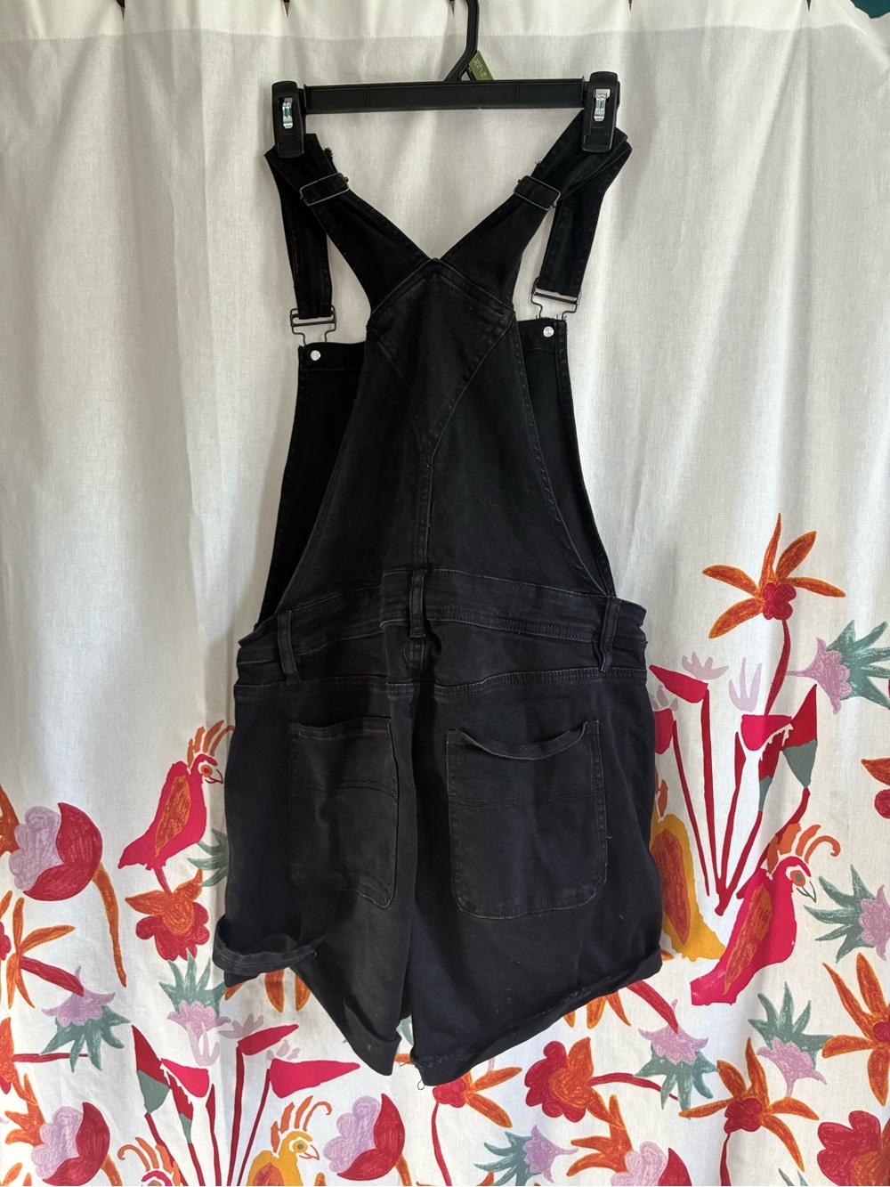 Rue21 Black Denim Overall Shorts Size 16 - Picture 4 of 10